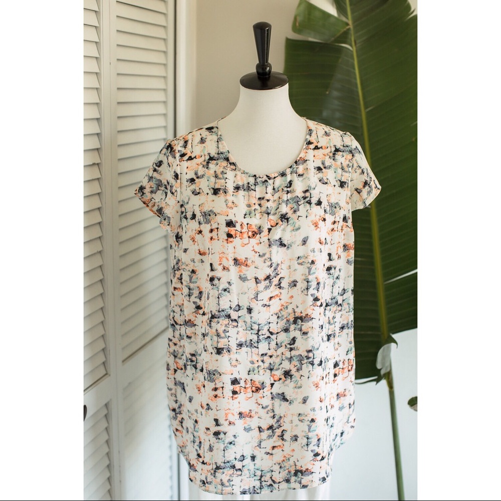 Short sleeve maternity tunic blouse